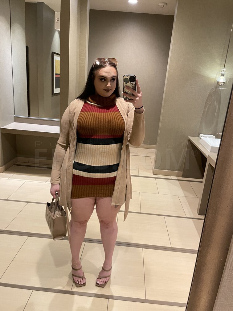 Lexi The Pawg