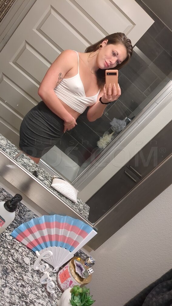 TS Goddess Genevieve