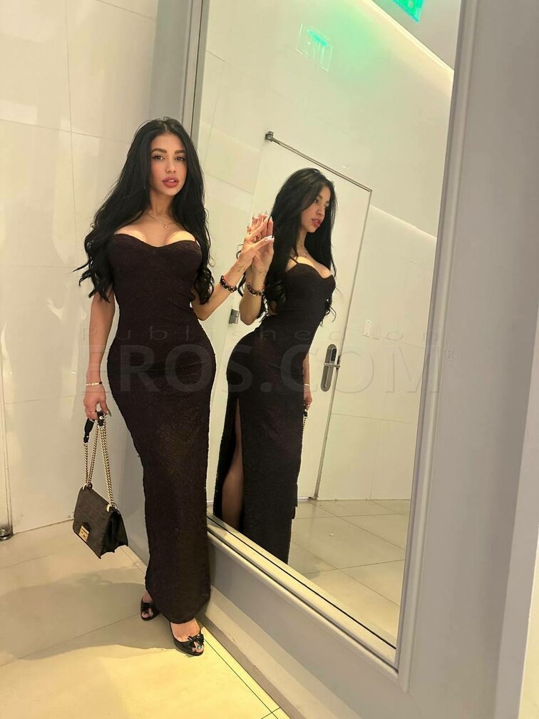 Veronica Rodriguez VROD