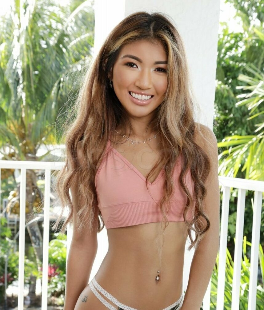 pornstar Clara Trinity